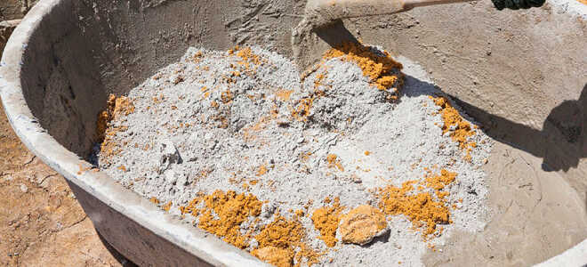 Бетон для отмостки: особенности выбора и рецепт смеси