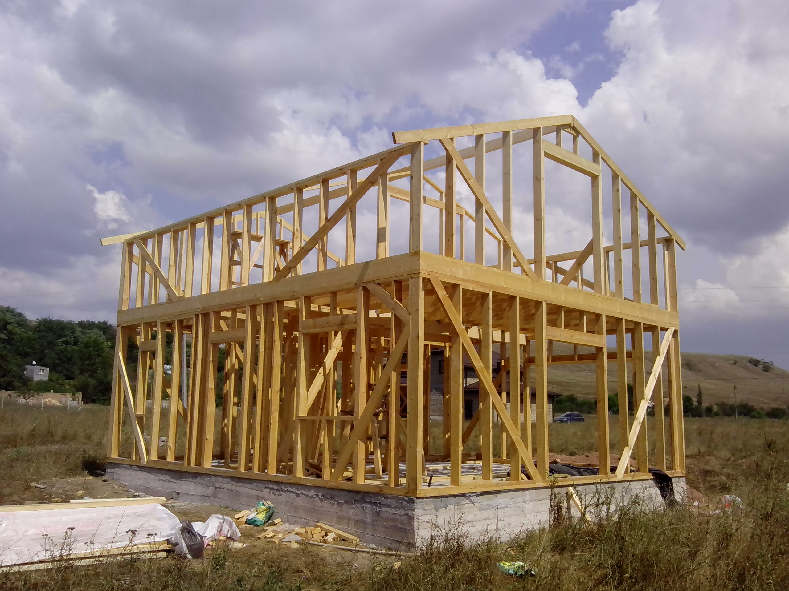 Каркас дома с мансардой